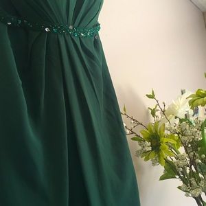 Deep green formal dress. Lightly used. Size 10